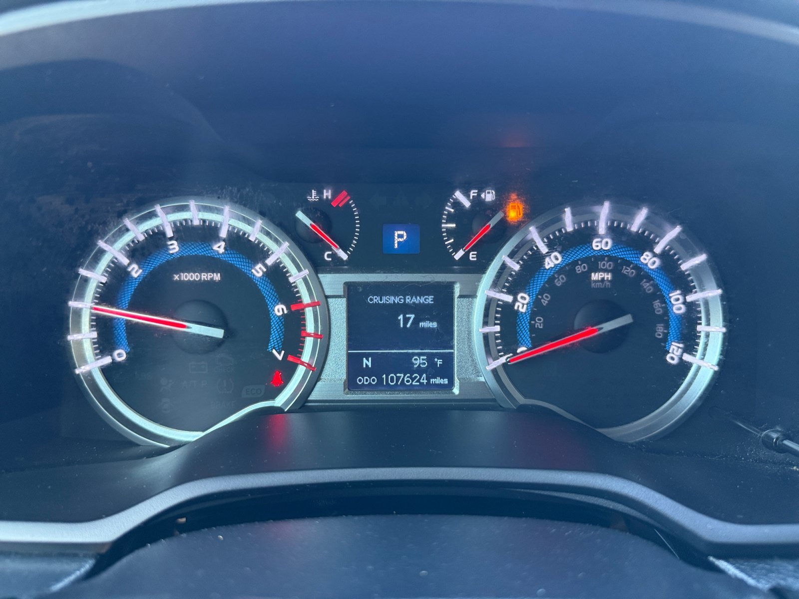 Used 2018 Magnetic Gray Metallic Toyota SR5 image 11