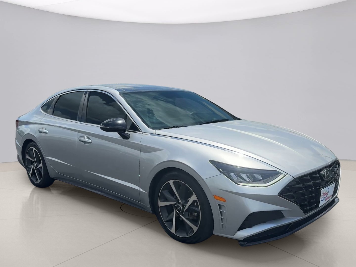 Used 2021 Silver Hyundai SEL PLUS image 7