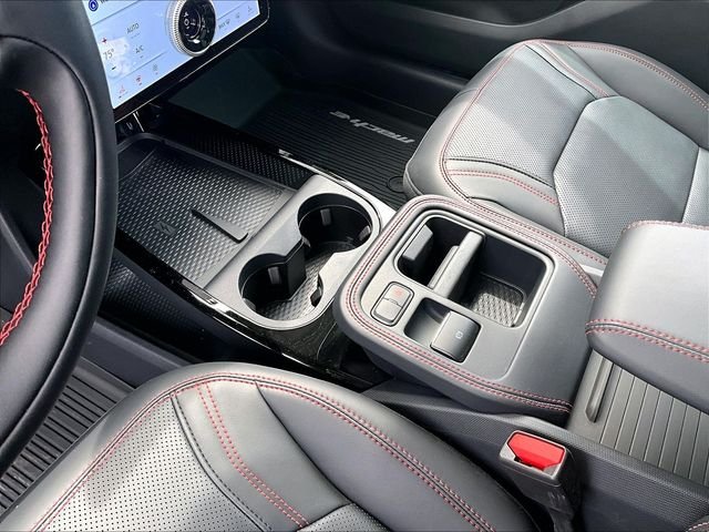 2025 Ford Mustang Mach-E — photo 24