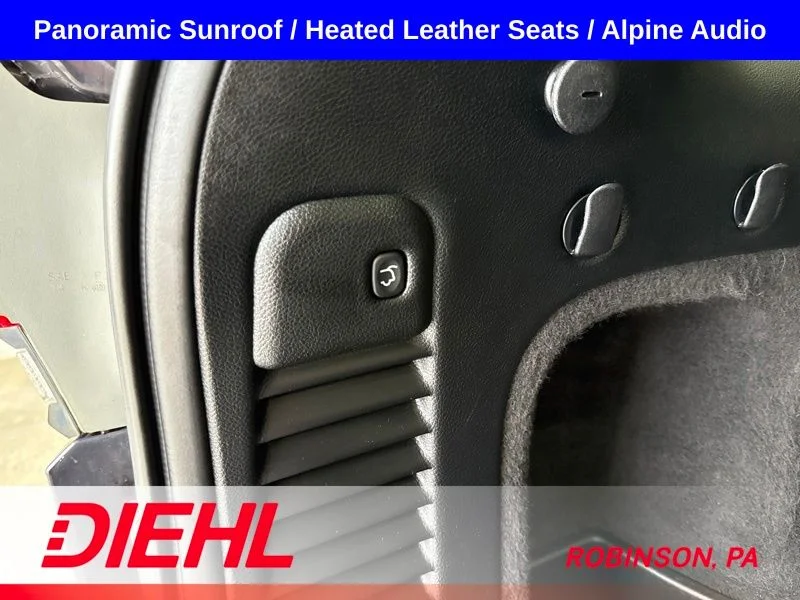 Used 2018 Red Jeep Limited image 11