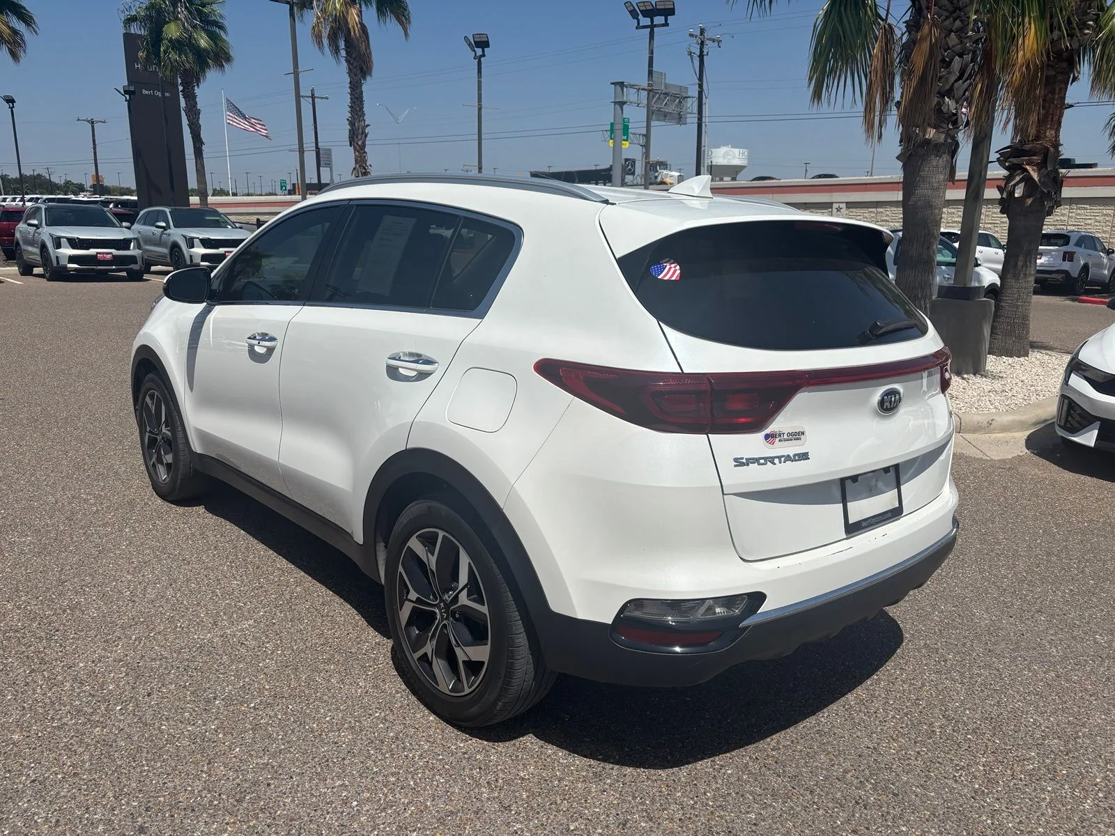 Used 2021 White Kia EX image 4