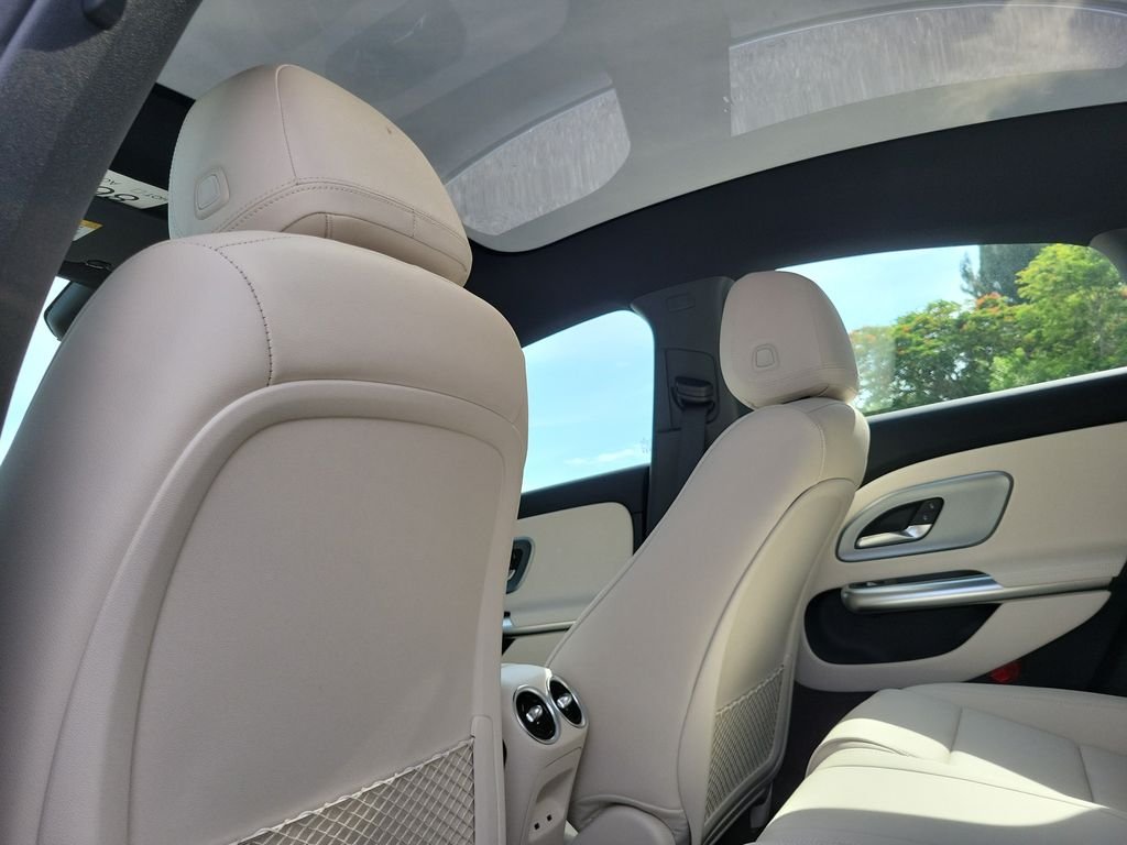 New 2027 Polar White Mercedes-Benz CLA 220 image 11