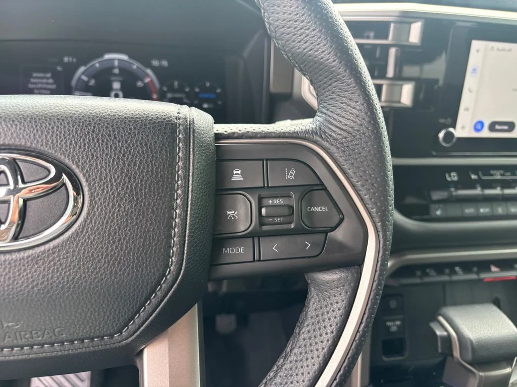 Used 2025 White Toyota SR5 image 16