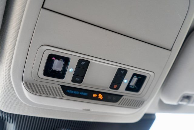 Used 2025 White Metallic Ford Active image 38