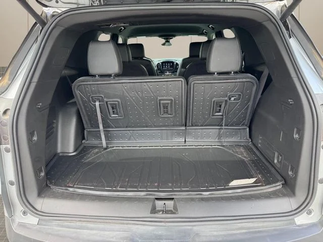 Used 2023 Gray Chevrolet LT Leather image 17