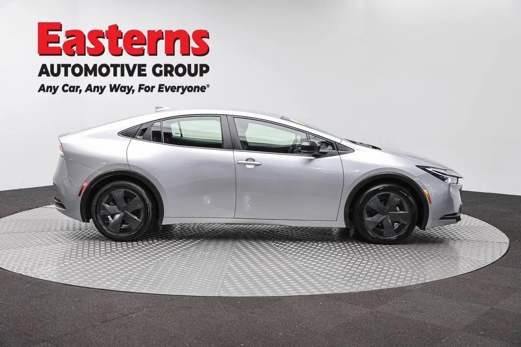 Used 2025 Gray Toyota LE image 4