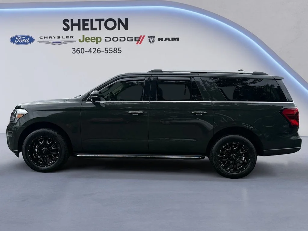 Used 2022 Green Ford Limited image 3