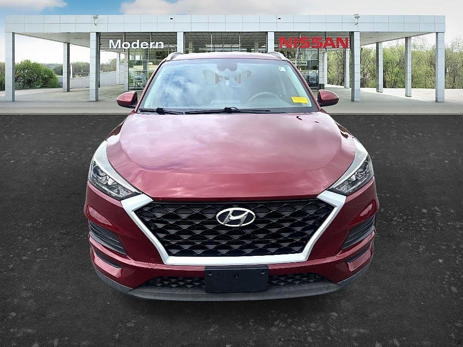 Used 2019 Gemstone Red Hyundai Value image 8