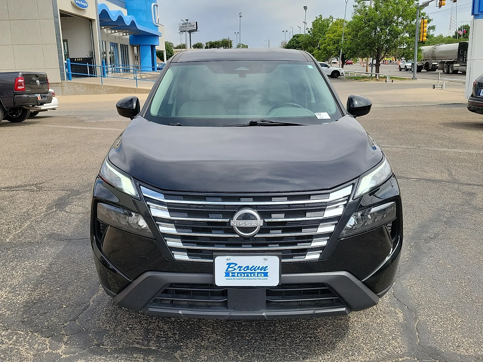 Certified Used 2025 Super Black Nissan SV Intelligent AWD image 3
