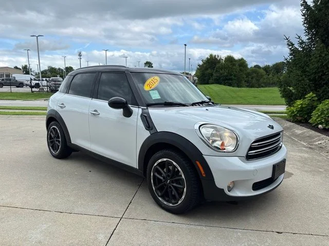 Used 2015 White MINI Base image 32