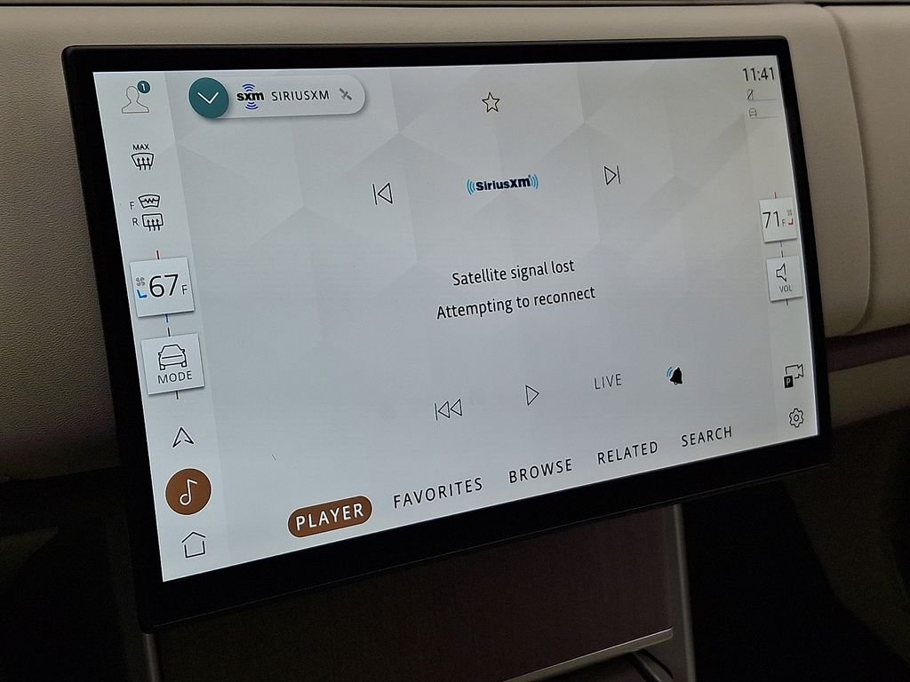 New 2026 Charente Grey Land Rover SE image 15
