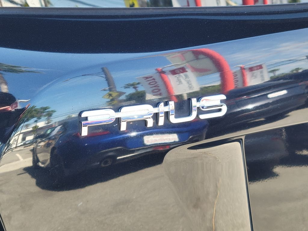 Used 2017 Black Toyota Two image 7