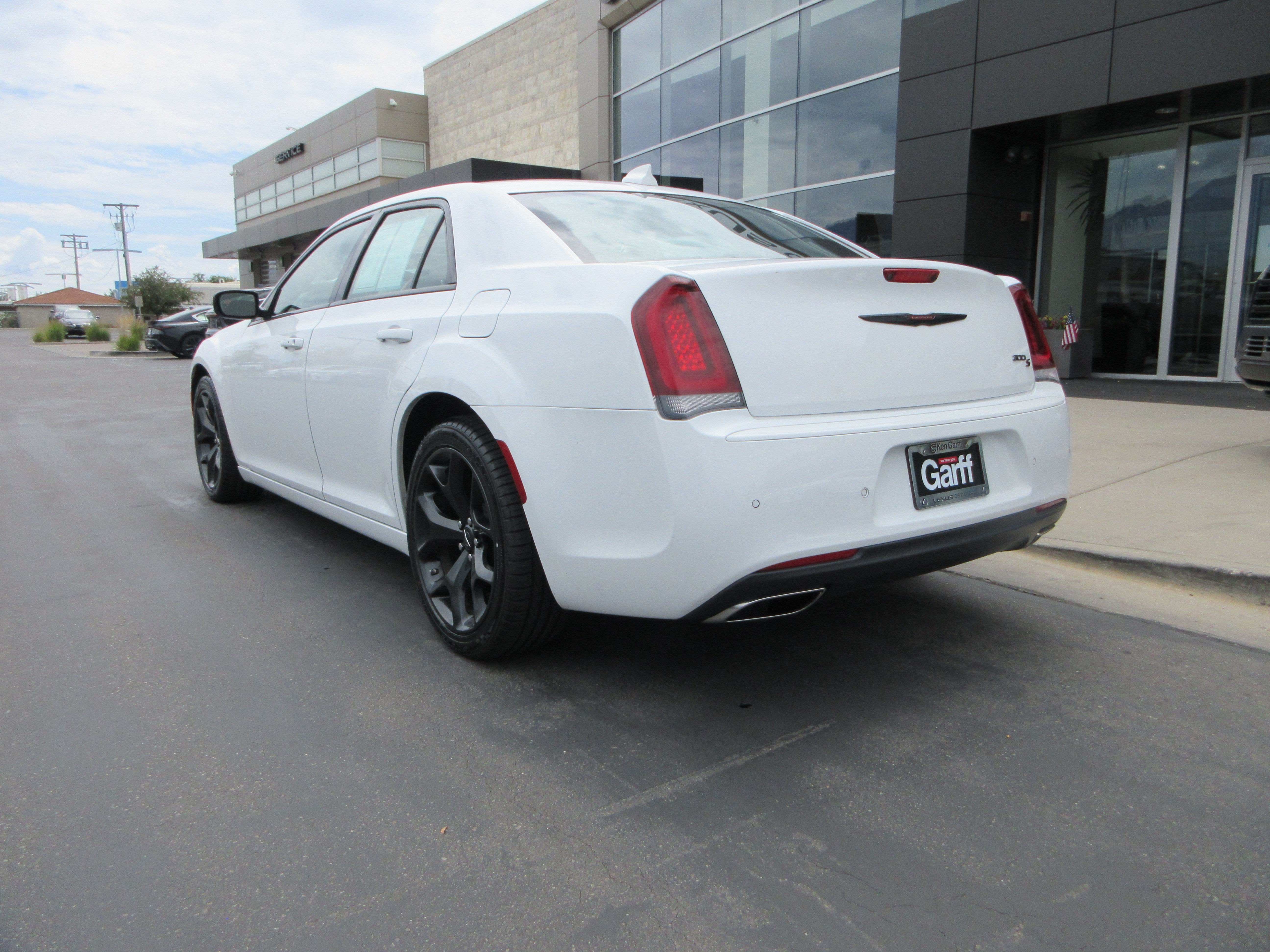 Used 2022 Bright White Clearcoat Chrysler S image 5
