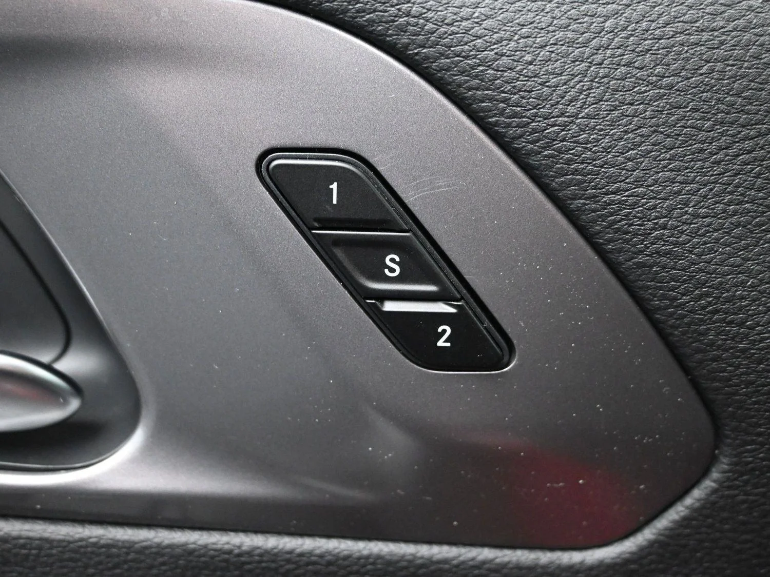 New 2026 Red Hot Pearl-Coat Exterior Paint Chrysler Select image 19