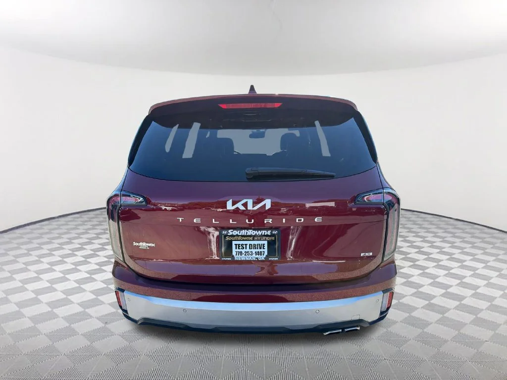 Used 2024 Red Kia EX image 6