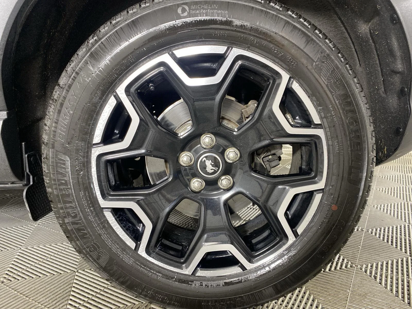 Used 2025 Carbonized Gray Ford Outer Banks image 12