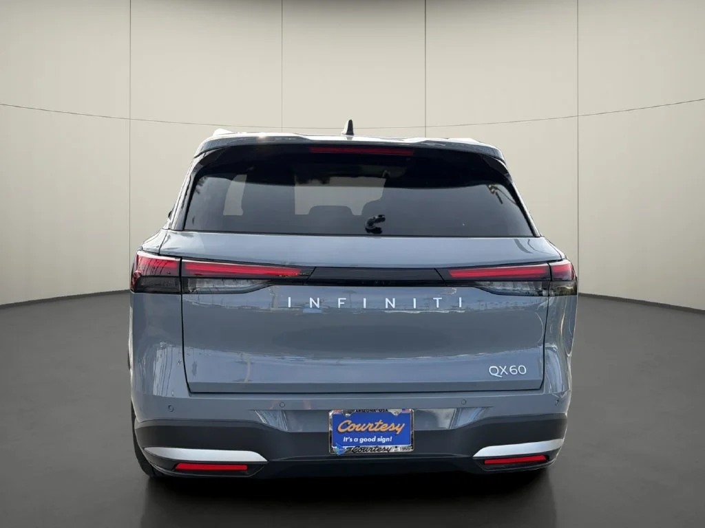 New 2027 HARBOR GRAY INFINITI Luxe FWD image 6