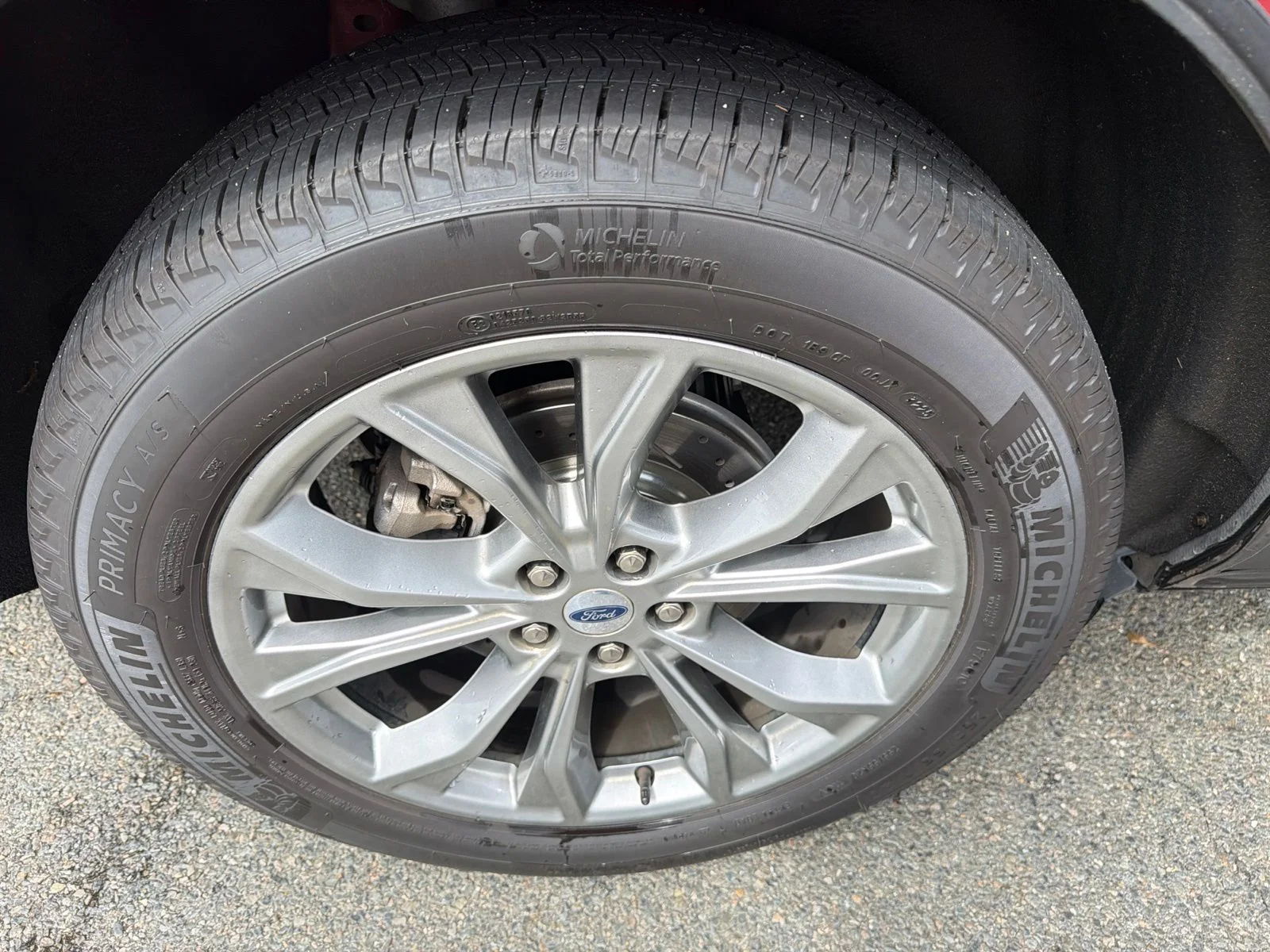 Used 2023 Red Ford Limited image 27