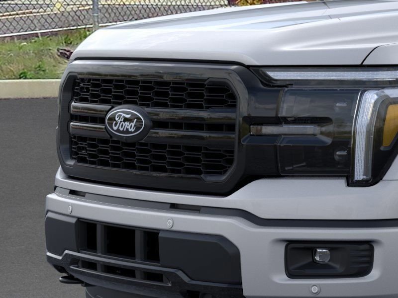 New 2025 Silver Ford Lariat image 19