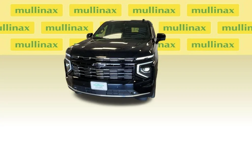Used 2025 Black Chevrolet High Country image 5
