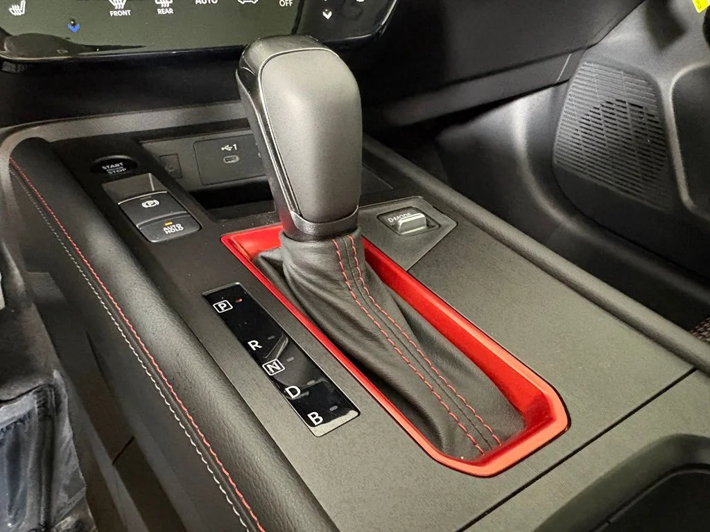 2026 Nissan KICKS SR AWD - Photo 32