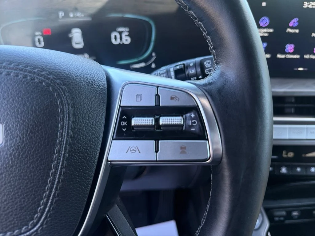 Used 2025 Gray Kia EX X-Line image 35