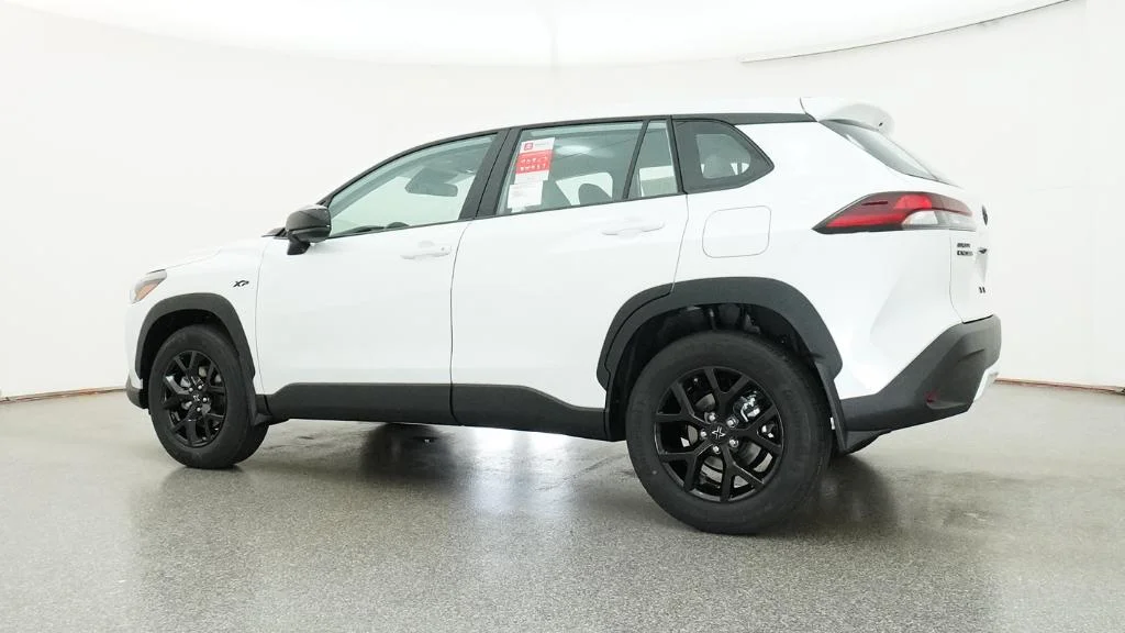 New 2026 Wind Chill Pearl Toyota L image 5