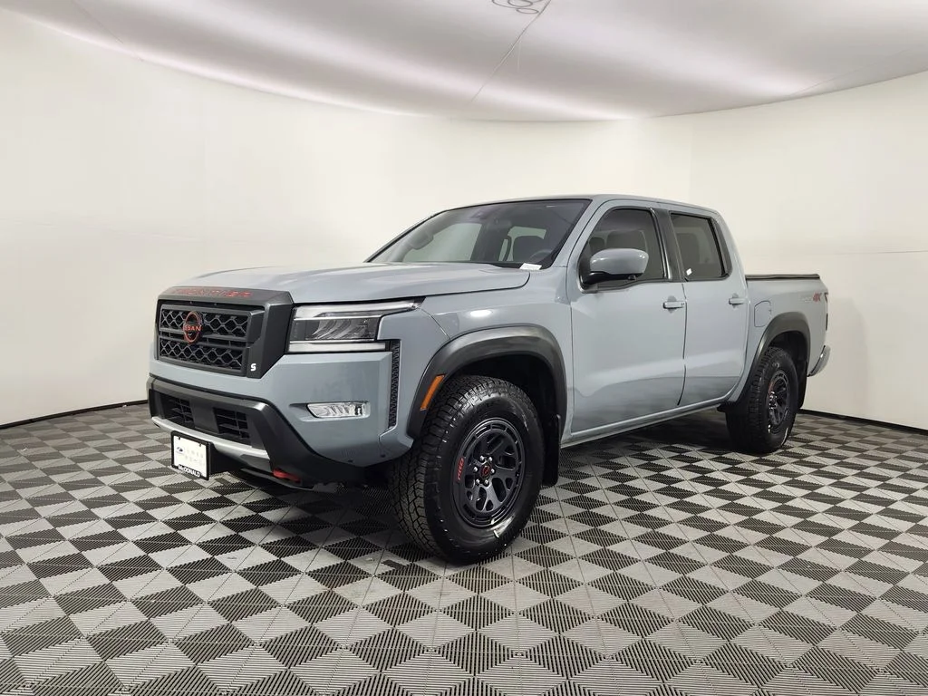2023 Nissan Frontier PRO-4X Crew Cab 4X4's photo