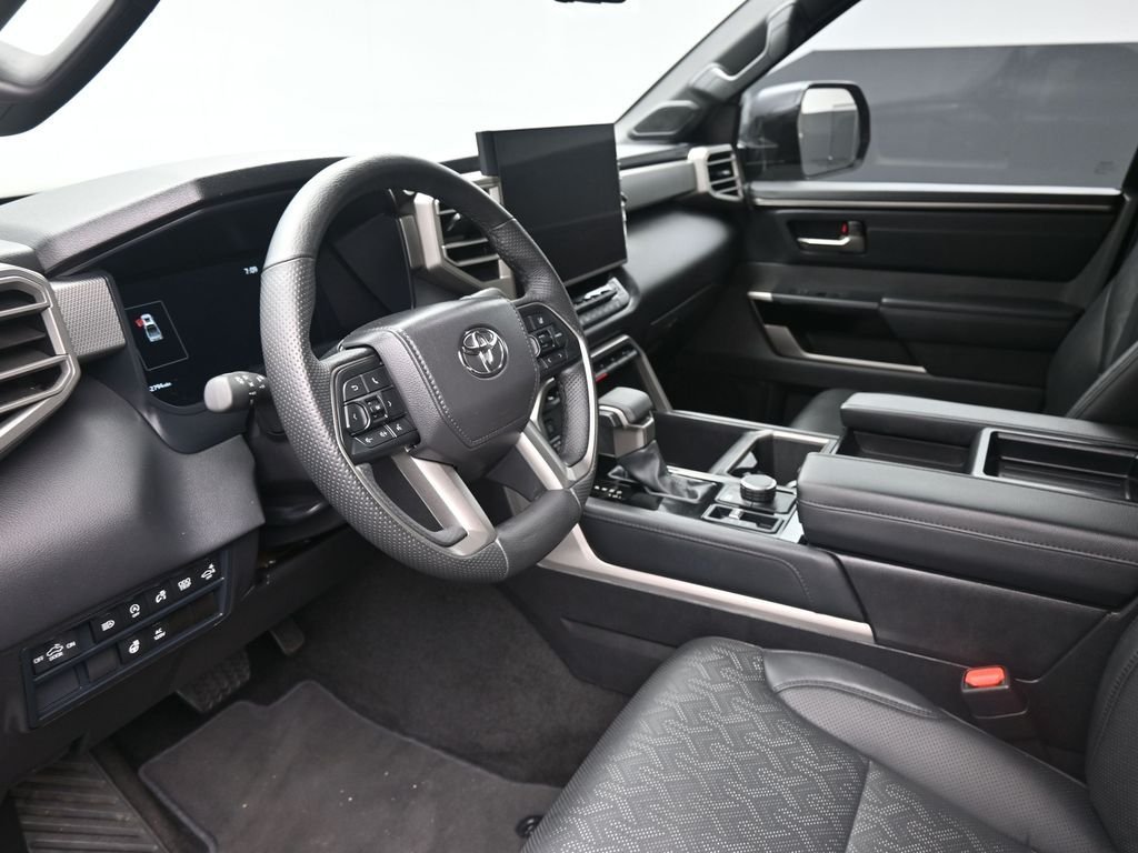 Used 2025  Toyota Limited image 19