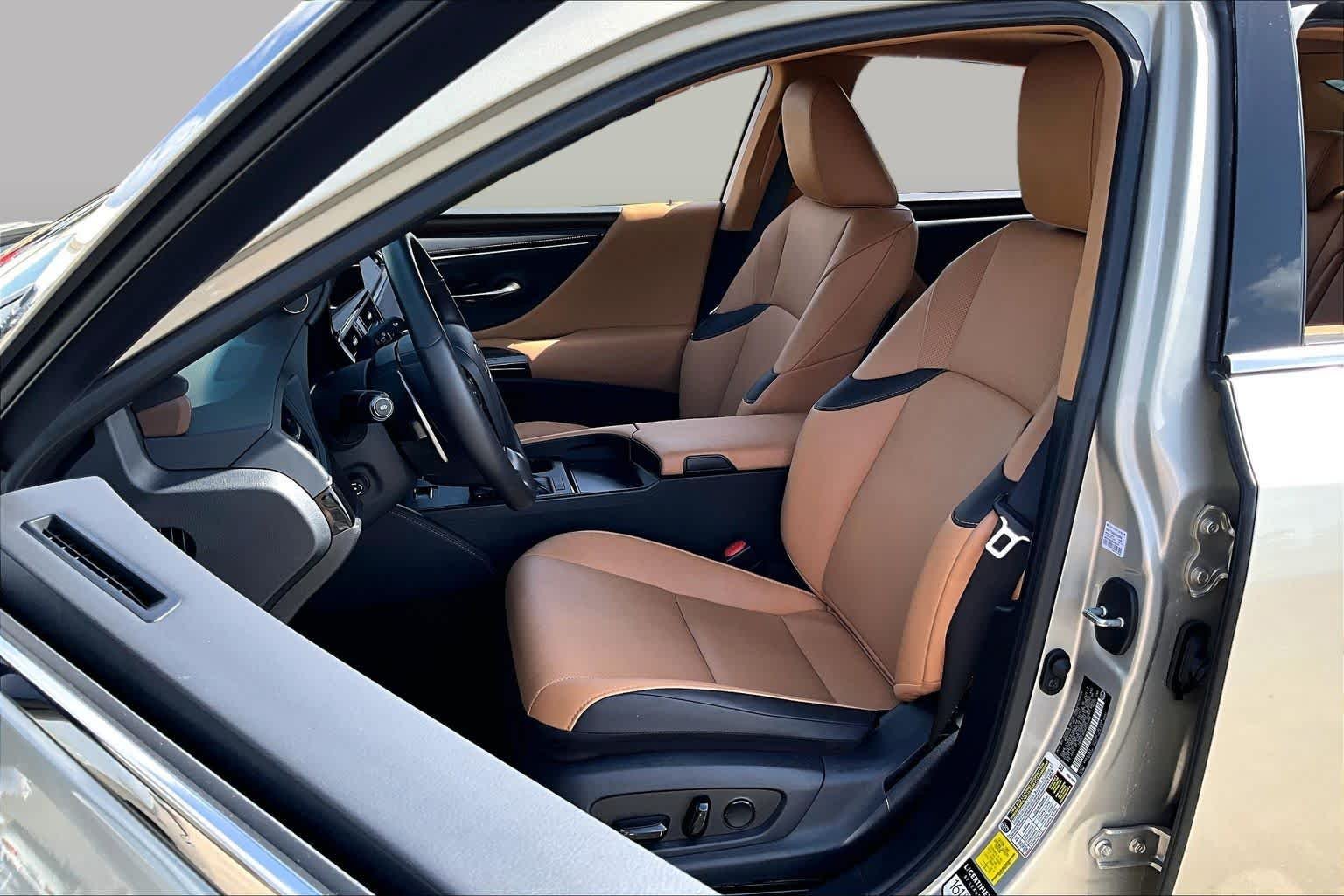 Used 2024 Moonbeam Beige Metallic Lexus  image 7