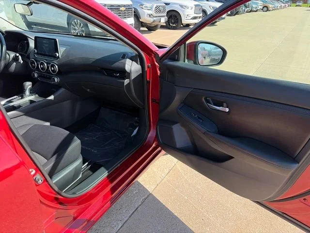 Used 2022 Red Nissan SV image 44