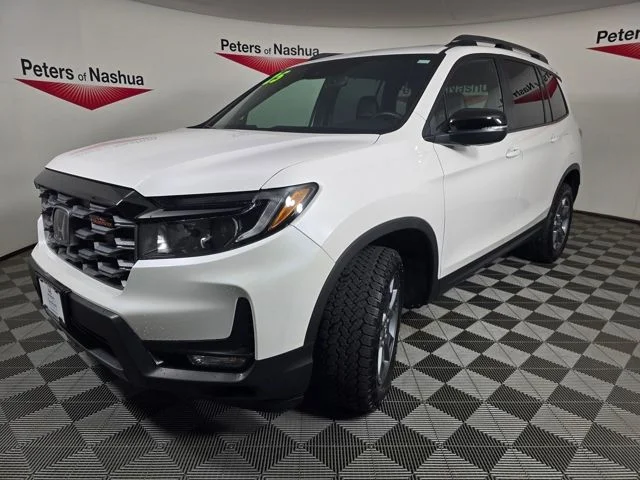 Used 2025 White Honda TrailSport image 12