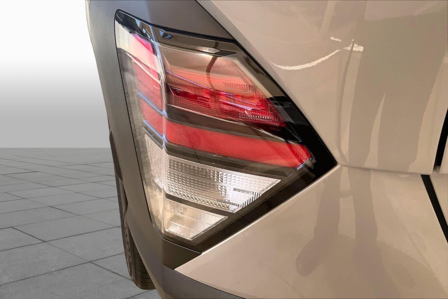 2025 Hyundai Kona SE - Photo 27