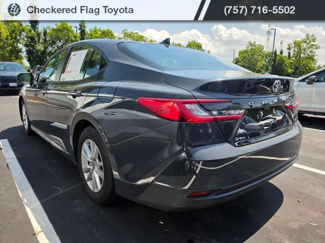 Used 2025 Underground Toyota LE image 4