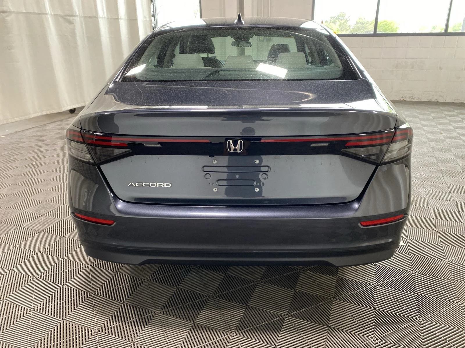 Used 2024 Meteorite Gray Metallic Honda  image 7