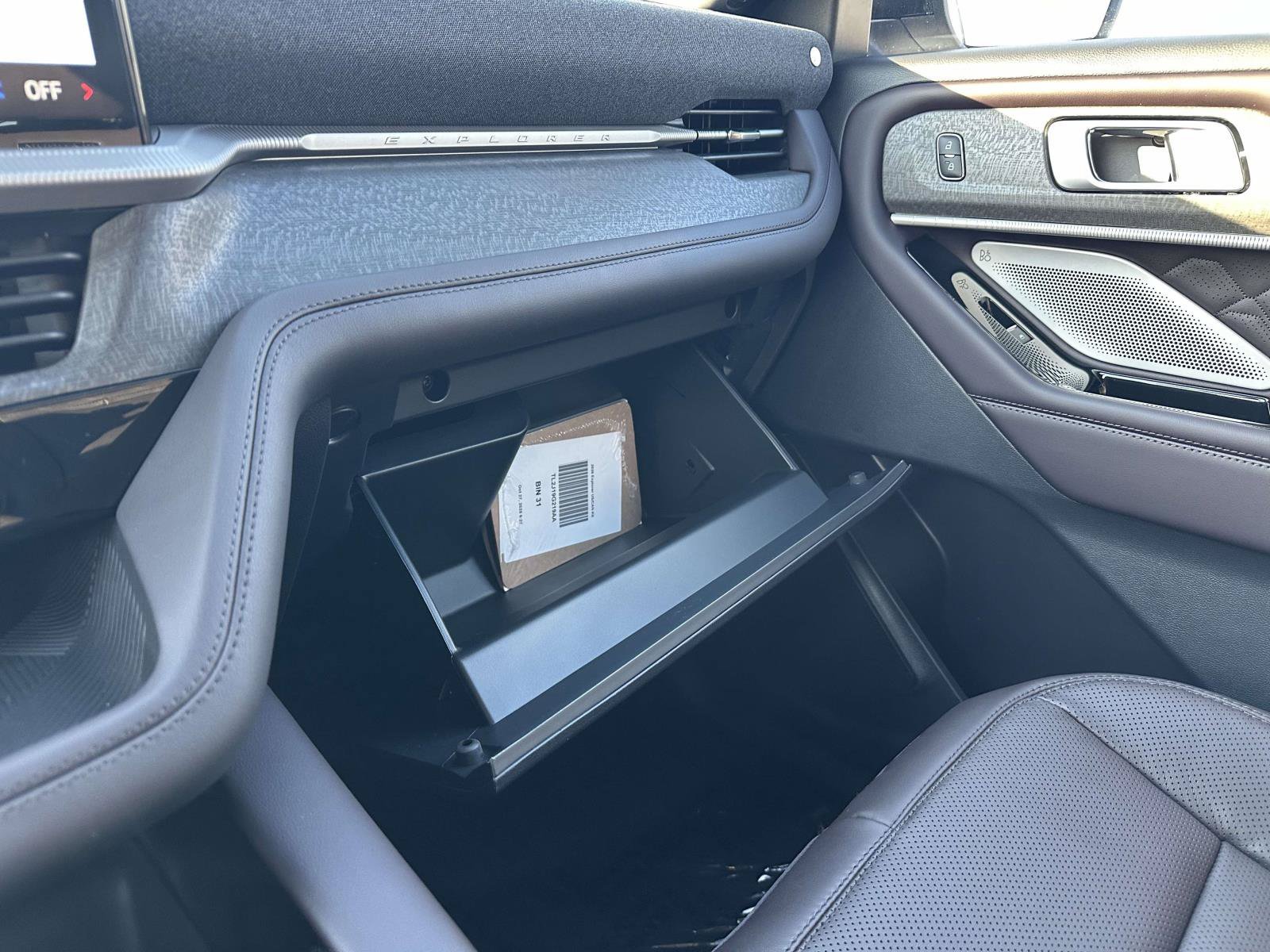 2026 Ford Explorer Platinum - Photo 17
