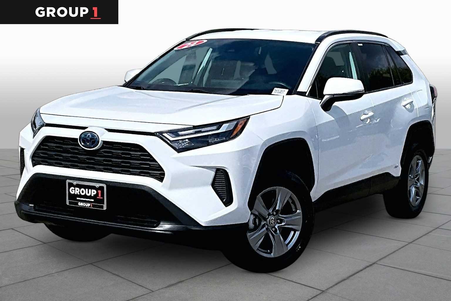 2024 Toyota RAV4 Hybrid XLE AWD's photo