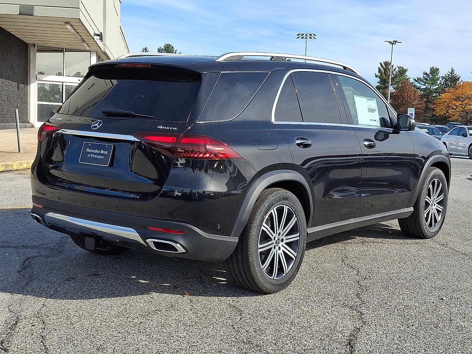 New 2026 Obsidian Black Metallic Mercedes-Benz GLE 350 image 6
