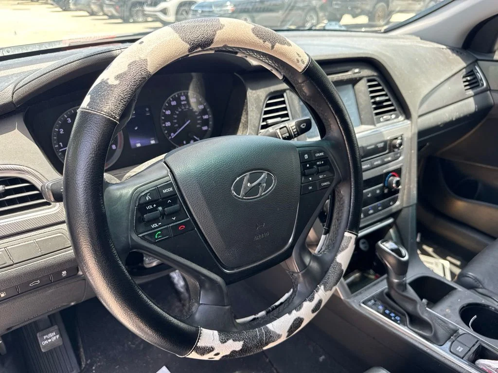 Used 2017 Phantom Black Hyundai Sport image 9