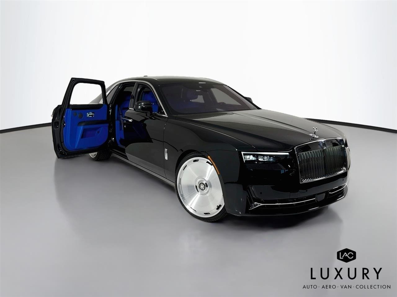 Used 2025 Black Diamond Rolls-Royce Starlight Headliner | 1 Owner & 3k miles! | 24
