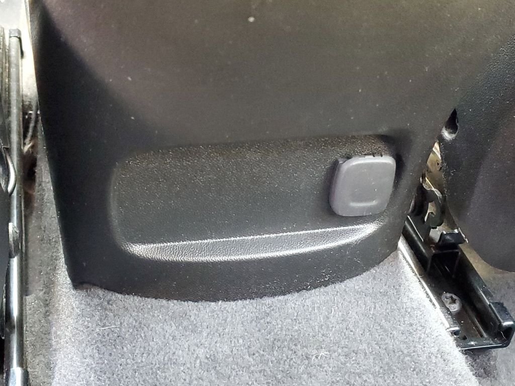 Used 2022 Mineral Gray Metallic Chevrolet LT image 11
