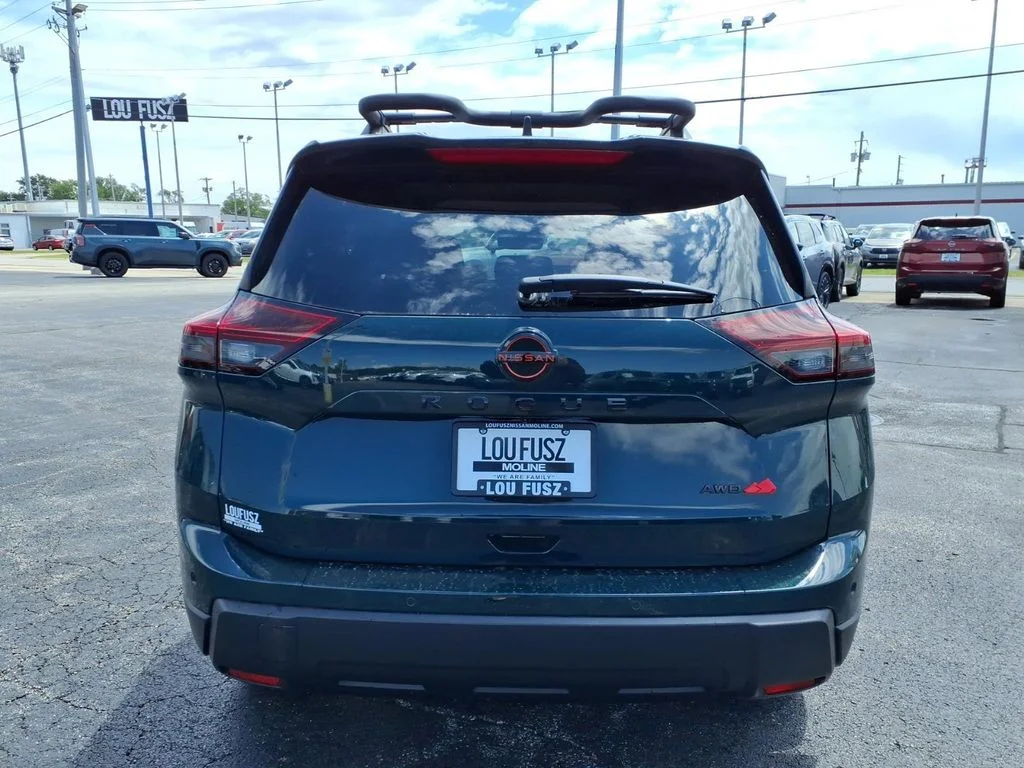 New 2026 Obsidian Green Pearl Nissan Rock Creek® image 25
