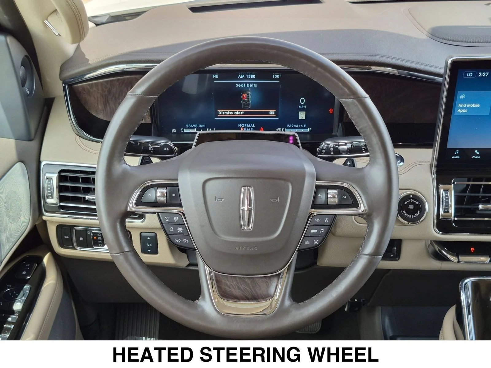 Used 2023 White Lincoln Reserve image 13