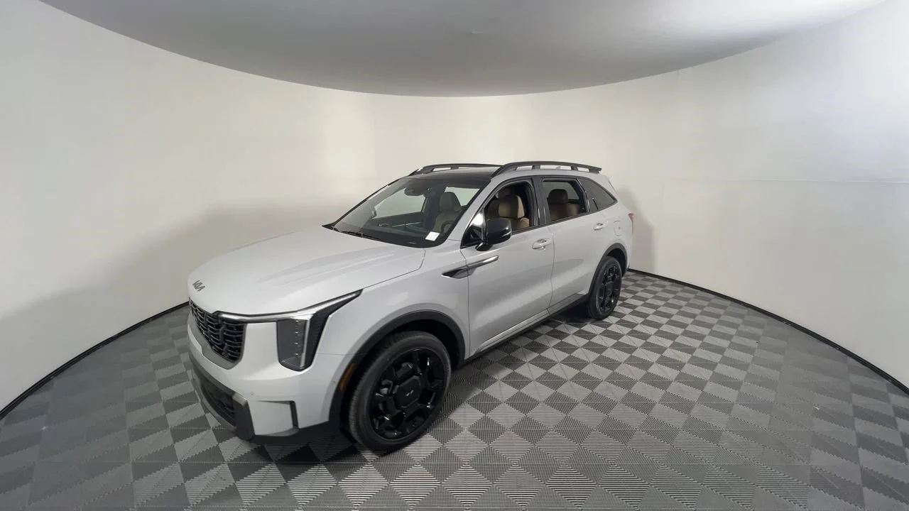 New 2025 Wolf Gray Kia X-Line SX Prestige AWD image 15