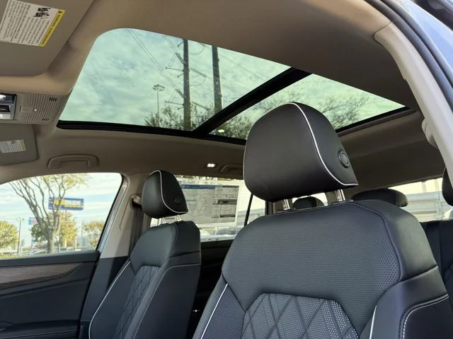 2026 Volkswagen Atlas SEL Premium R-Line - Photo 17
