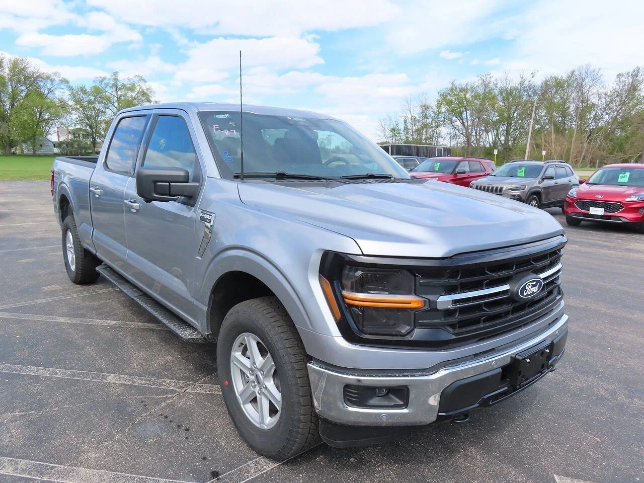New 2026 Iconic Silver Metallic Ford XLT image 3