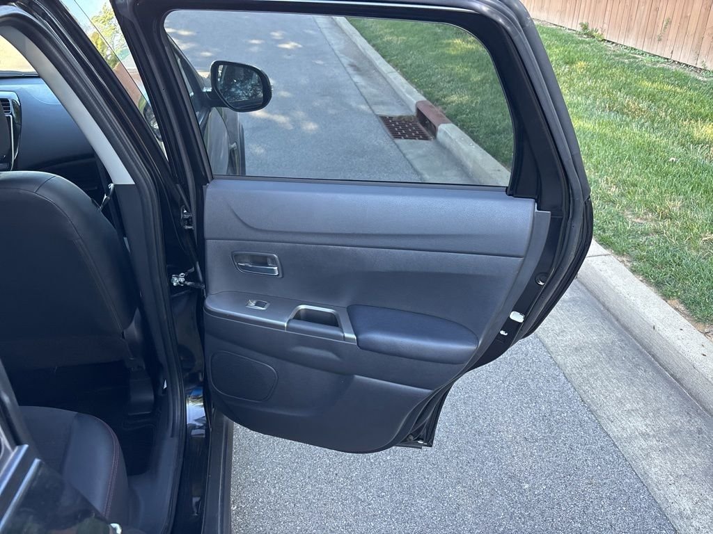 Certified Used 2025 Black Mitsubishi  image 41