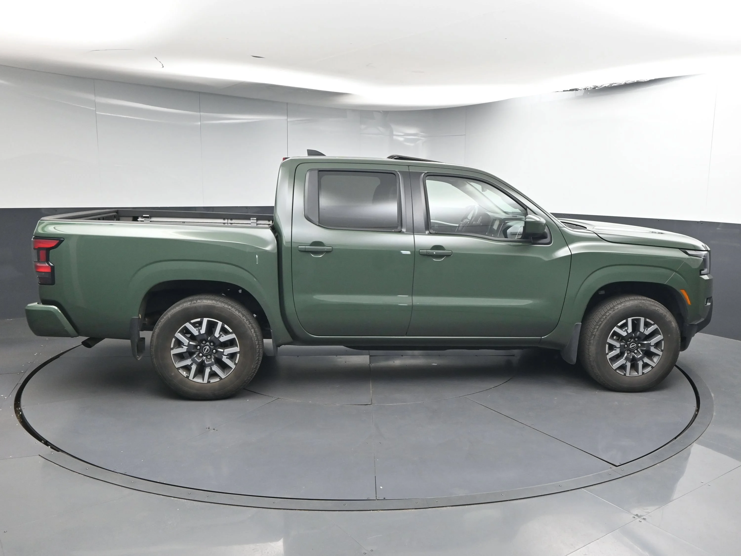 Certified Used 2024 Tactical Green Metallic Nissan SL image 8