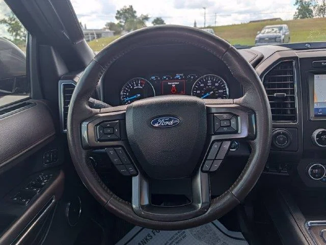 Used 2021 Blue Ford King Ranch image 14