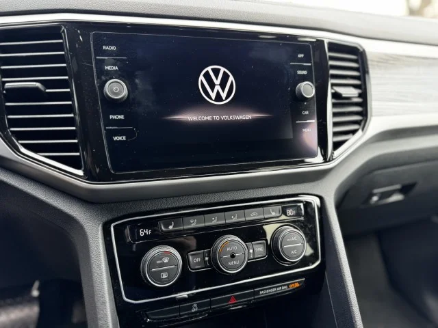 2022 Volkswagen Atlas Cross Sport SE w/Tech - Photo 18